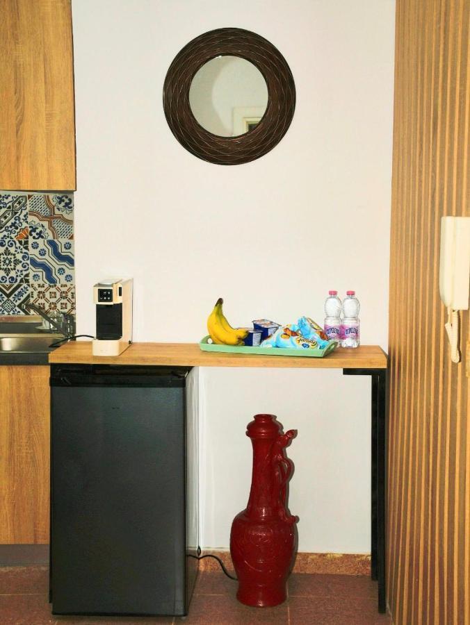Lila Apartments 1 Дуррес Екстер'єр фото