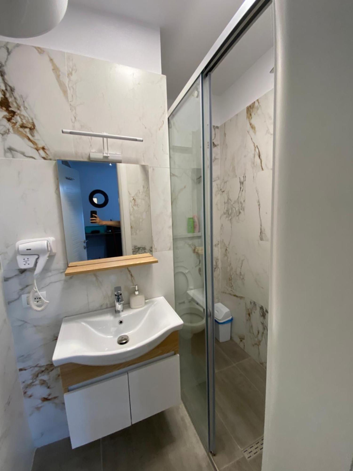 Lila Apartments 1 Дуррес Екстер'єр фото
